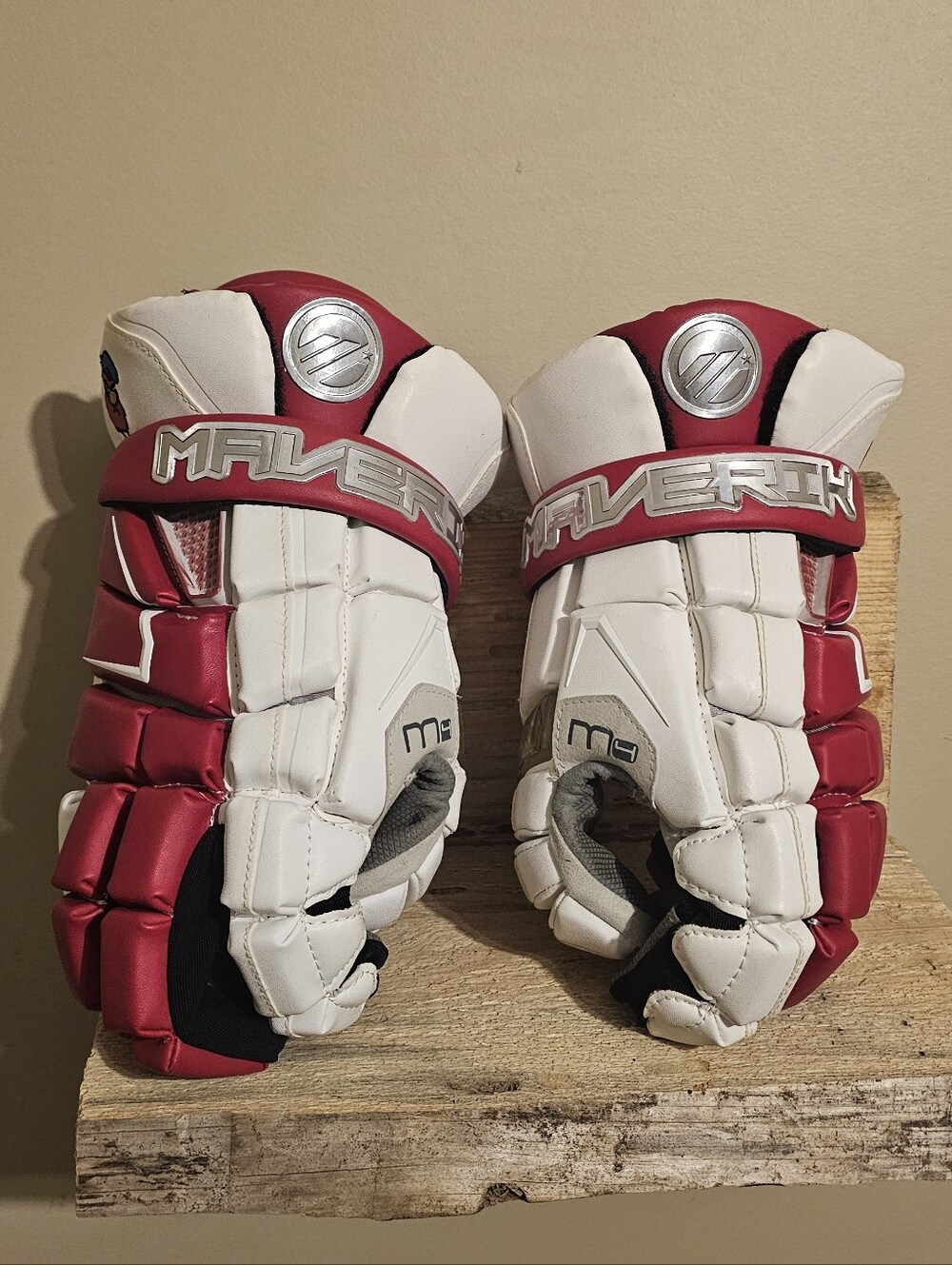 EUC Maverik M4 Lacrosse Gloves White And Red 13" Large